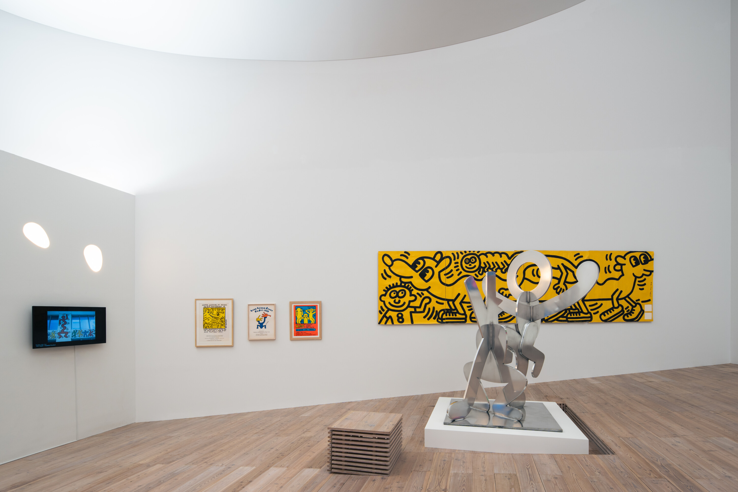 Keith Haring: Arching Lines 人をつなぐアーチ | EXHIBITION | 中村